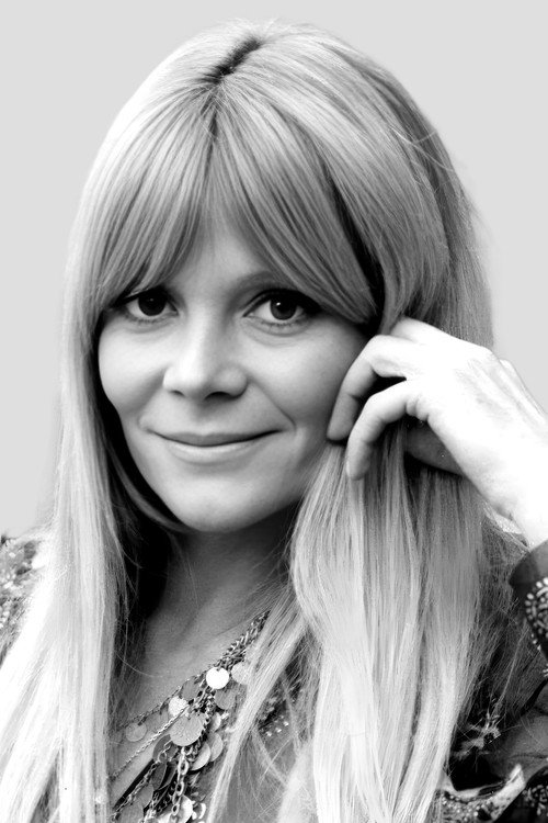 Françoise Brion as Melina Nikolaos