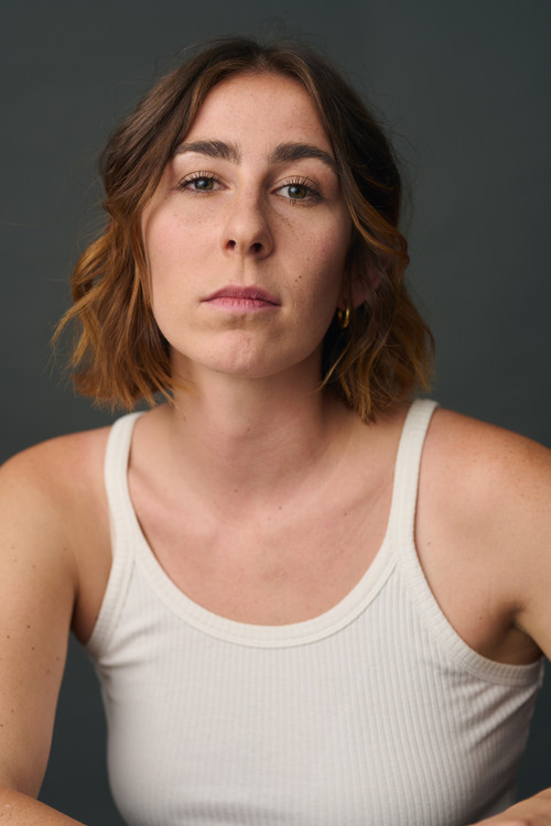 Taylor Stone as Elle