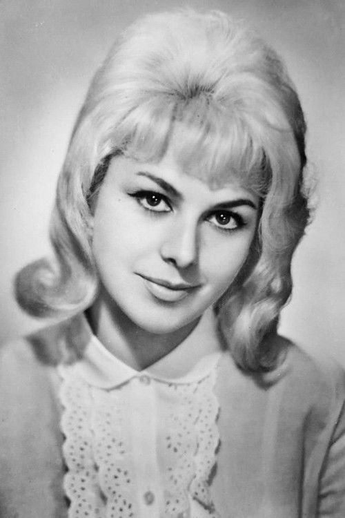 Ginka Stancheva as Elena