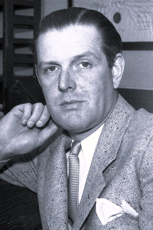 Pat Somerset as Leonard's Friend at the London Show (Uncredited)