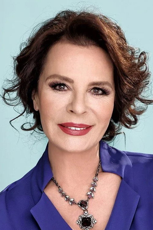 Hülya Koçyiğit as Ayfer Tezmen