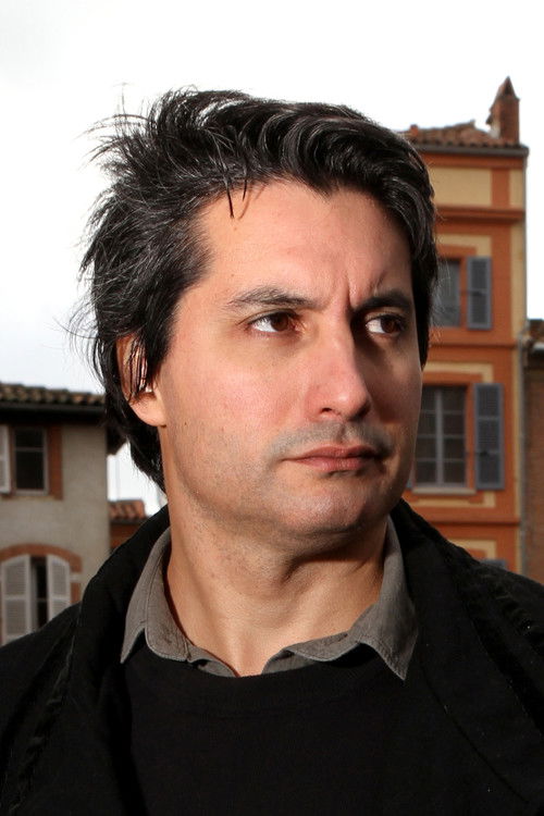 Marcelo Charras as Asistente productor