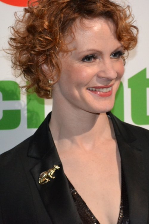 Minna Haapkylä as Nora