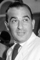 Raoul Lévy as Un joueur (uncredited)