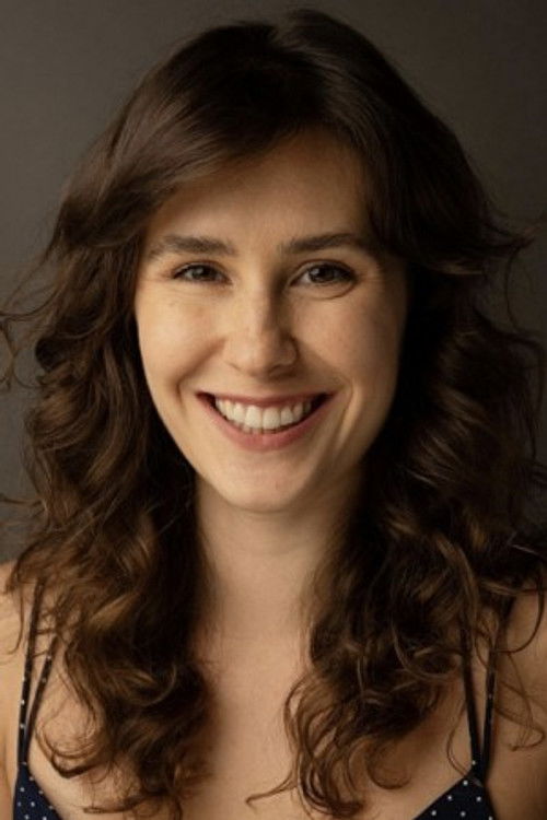 Alana Bortolini as Moira