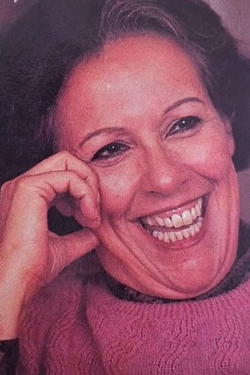 Delfina Guido as Doris