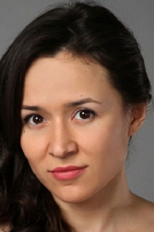 Veronika Aygi as Egor's Wife