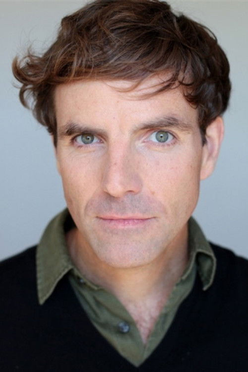 Gurvan Cloatre as Le garçon d'hôtel