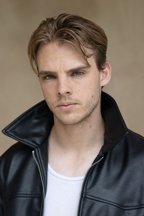 Josh Welles as Simon Franklin