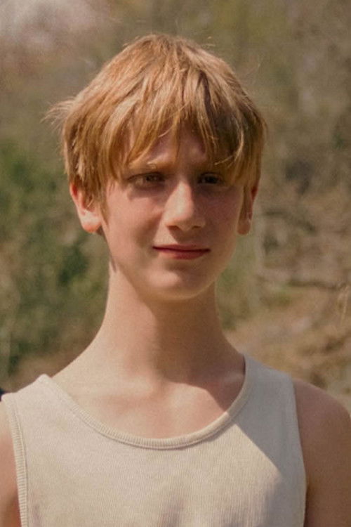 Pietro Battisti as Tobia