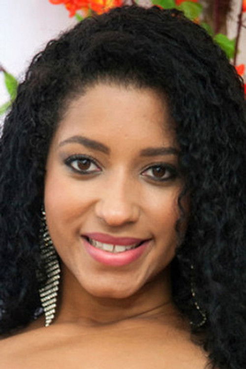 Alessandra Carvalho as