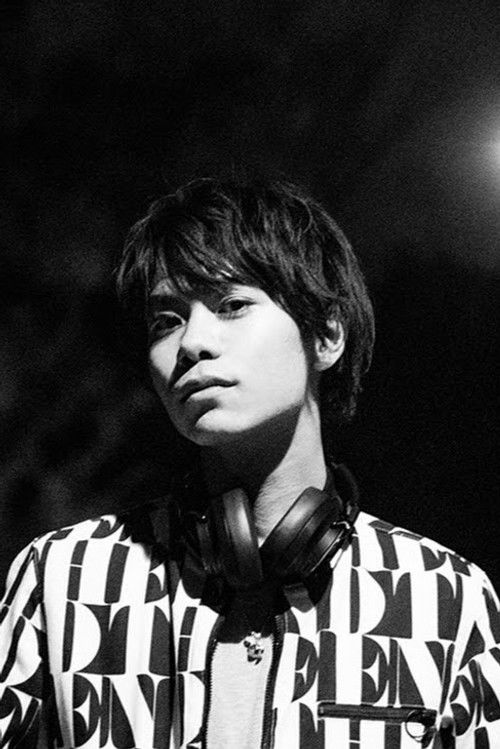 Micau Kamura as Gardener