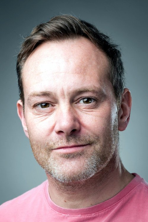 Steve Wood as Harry Murdock