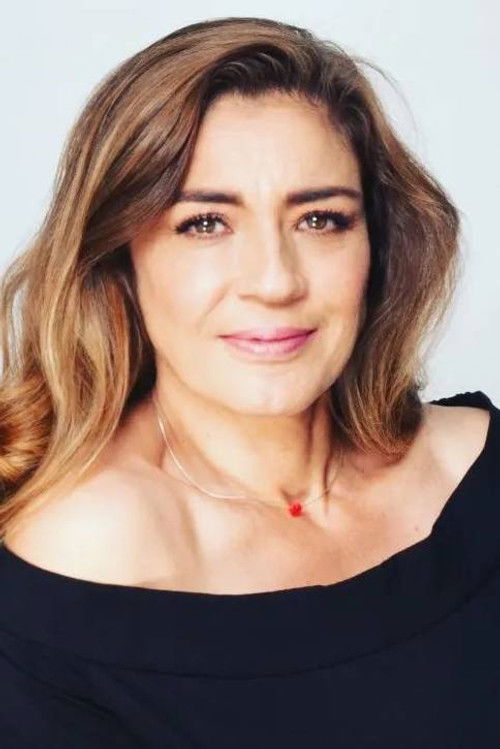 Amara Villafuerte as Teresa (segment: El profesor de Literatura)