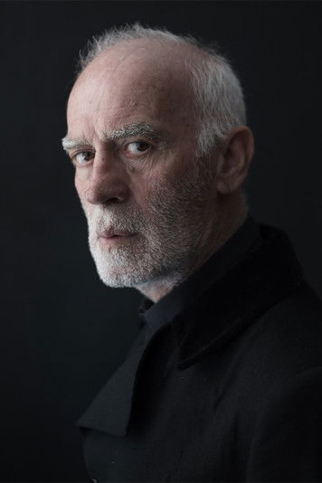 Giorgos Biniaris as Father