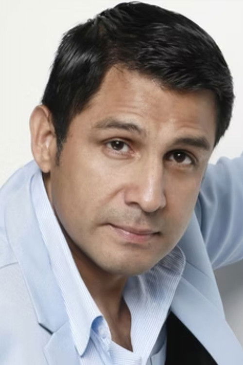 Gerardo Zamora as Jorge Washington