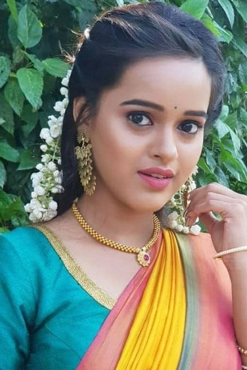 Chinmayee Salvi as Sakhi Wagle