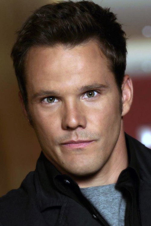 Dylan Bruno as Toynbe