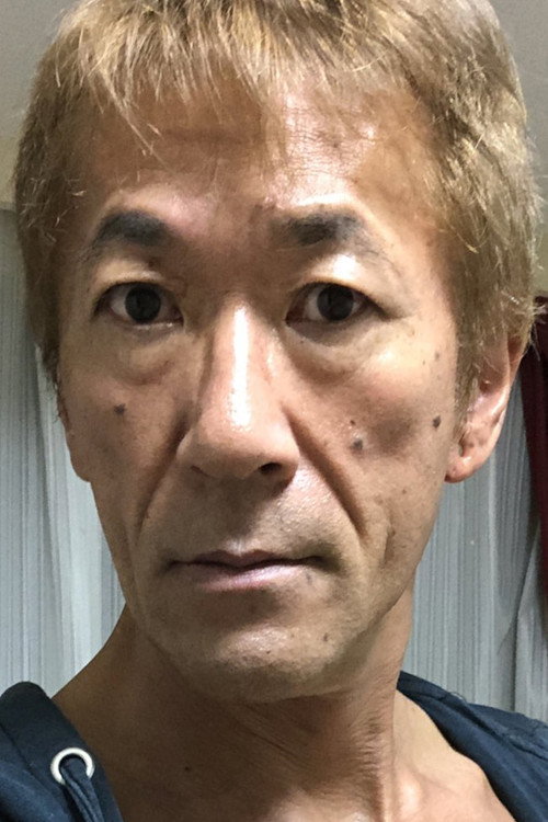 KickRing as Resident uncle