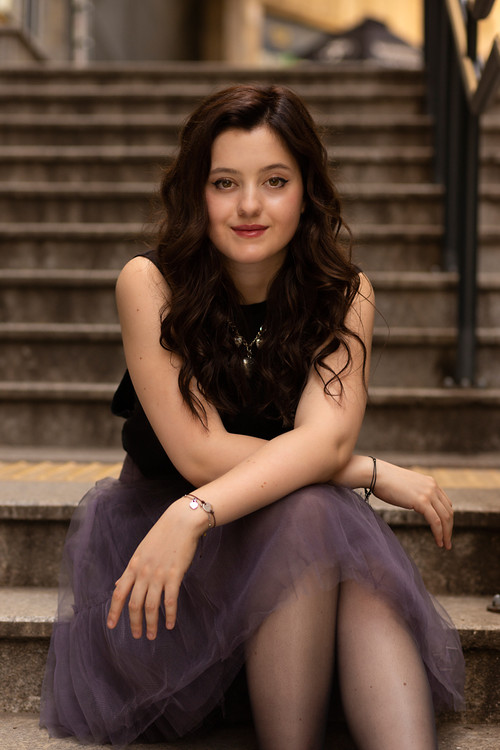 Aleksandra Kostova as Petya Monova