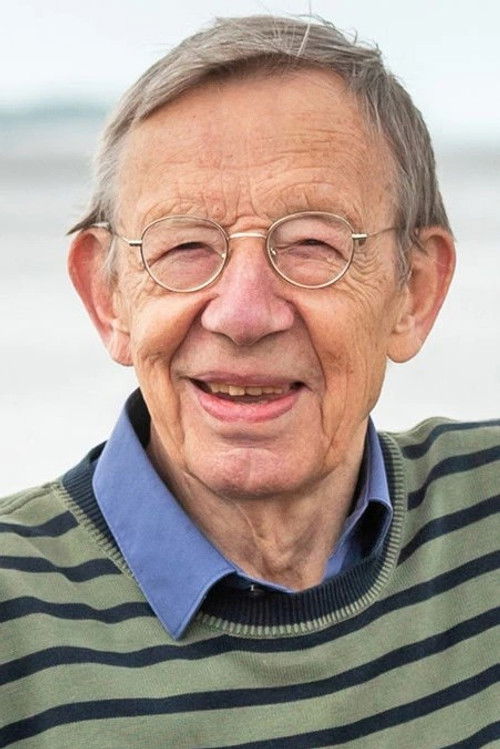 Hark Bohm as Prof. Adolf Winter