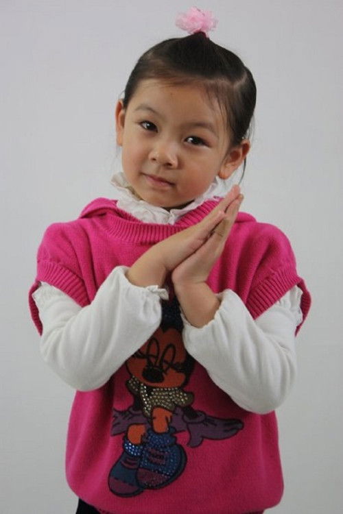 He Xiaoyu as Huanhuan