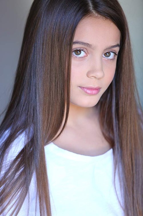 Emmy Perry as Siren Phillips