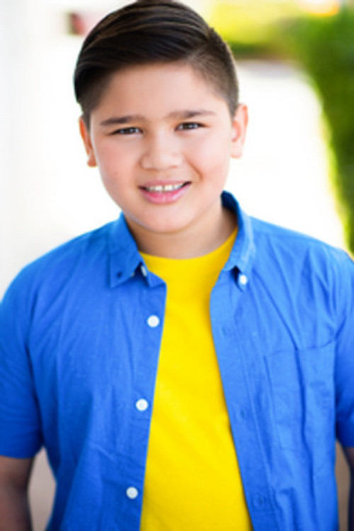 Robert G. Chiu as Chin (voice)