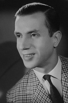 Fernando Farinha as Himself, the fado singer