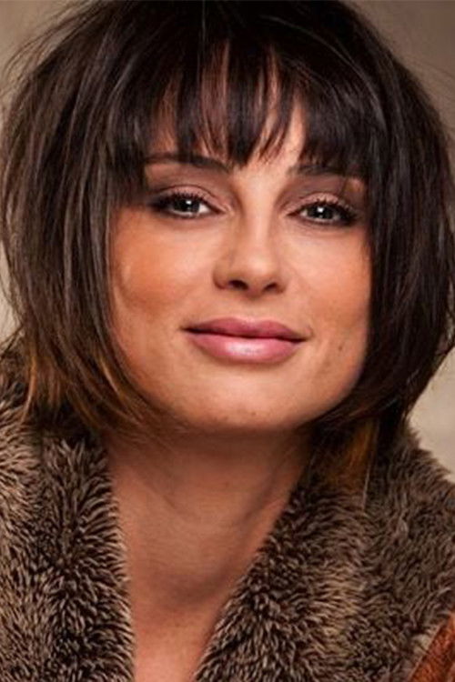 Rejane Arruda as Marina