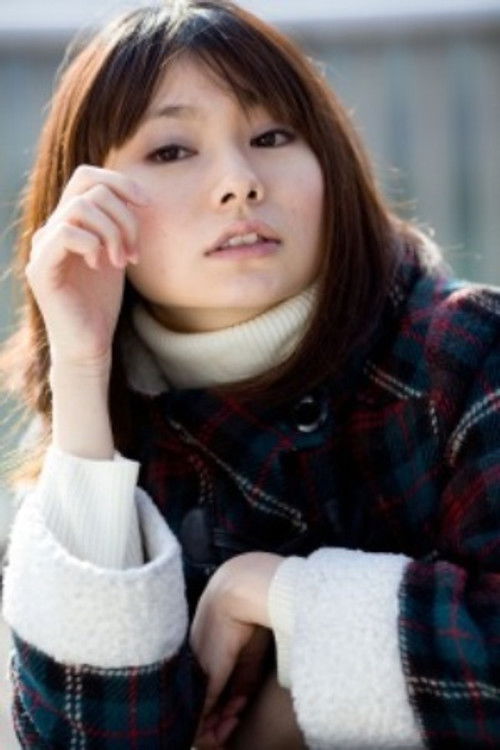 Akane Suzuki as