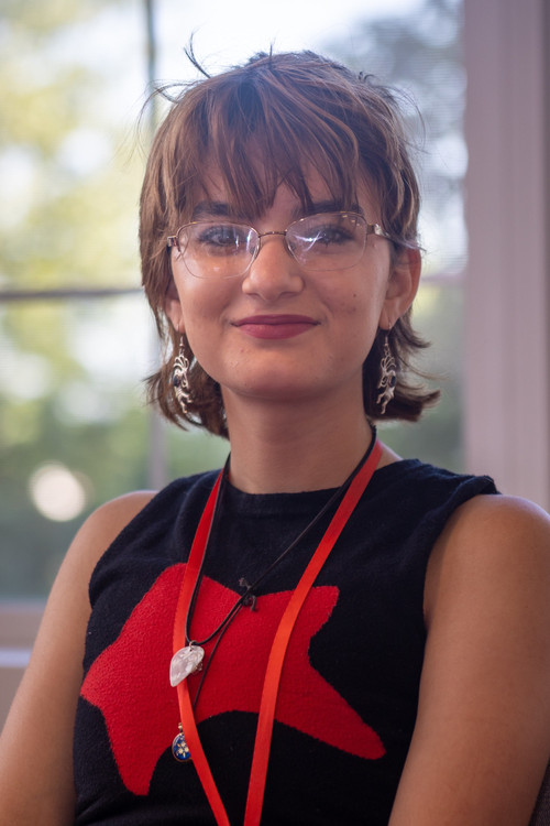 Eva deSimas as Casey