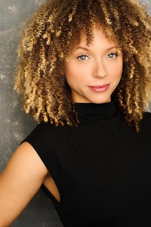 Alicia S Mason as Carmen