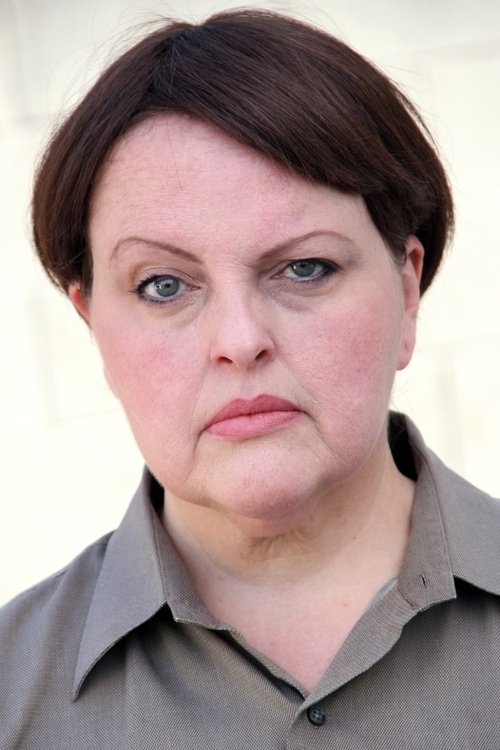 Damaris Justamante as Elaine