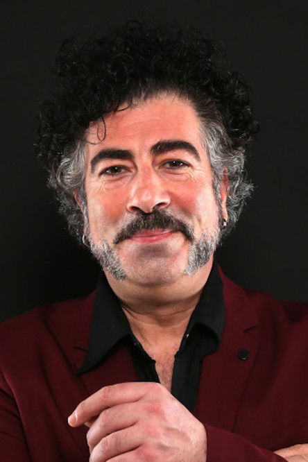 Agustín Jiménez as Antonio