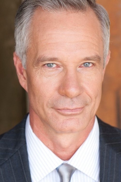 Thomas Gaitsch as Clyde