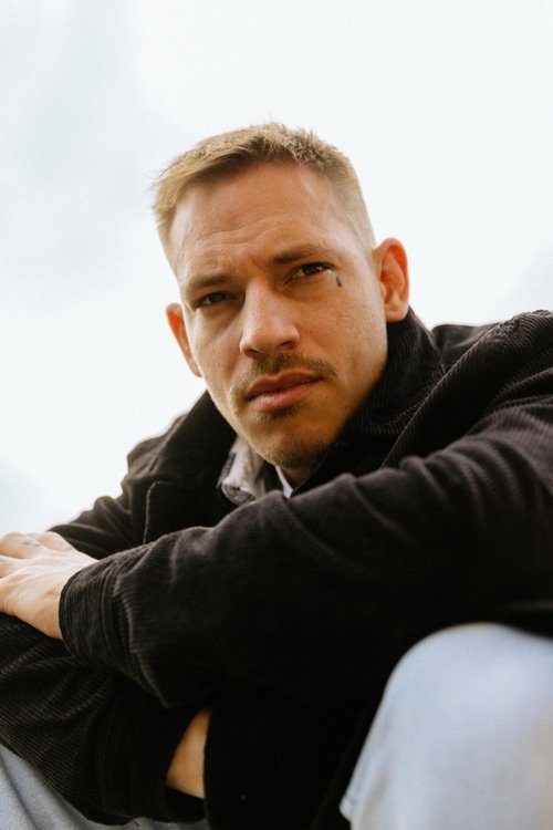 Dennis Scheuermann as Andreas