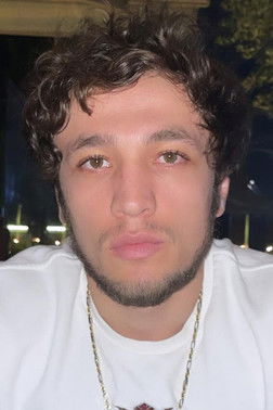 Melsik Baghdasaryan as Self