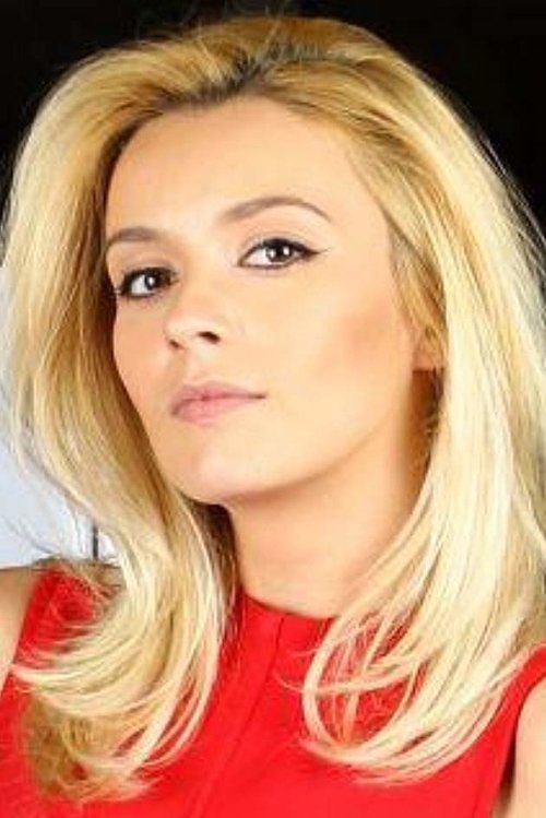 Diana Dumitrescu as Luiza