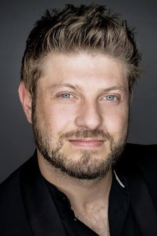 Arno Marais as Phillip