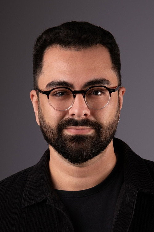 Douglas Soares as Neto