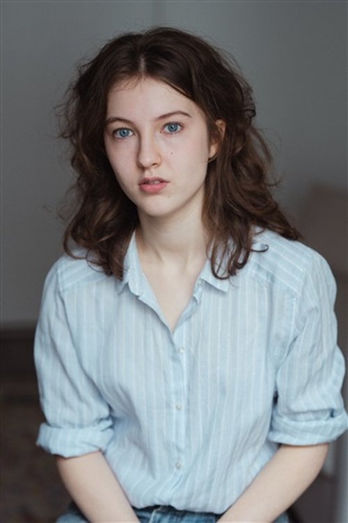 Lilea Le Borgne as Stella