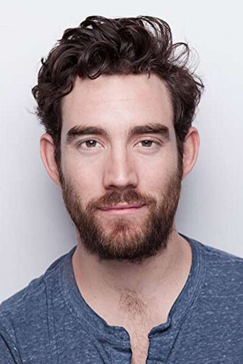 Riley Shanahan as Dex Gamble