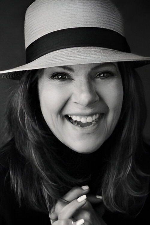 Eva Almos as Friend Bear (voice)