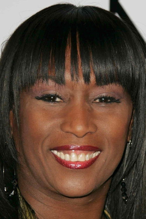 Kiki Shepard as Sadie