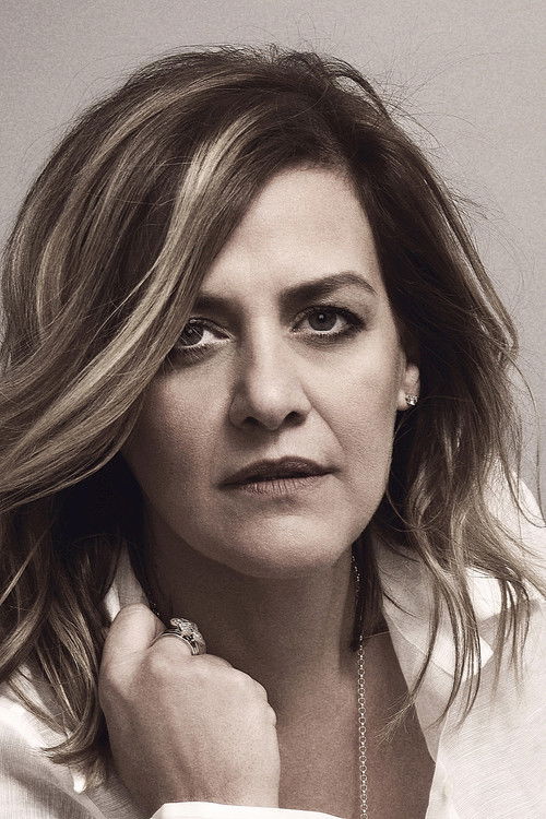 Irene Grandi as Giulia (voice)