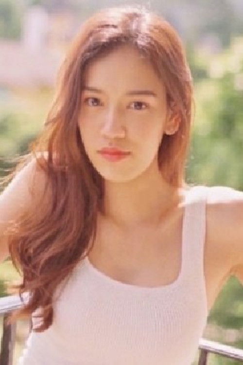 Press Panhathai Sangwanngern as Joy