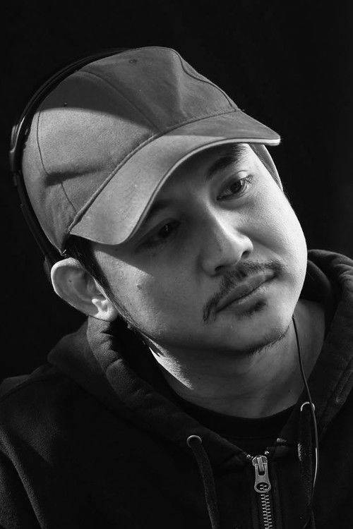 Jakrawal Nilthamrong as Self