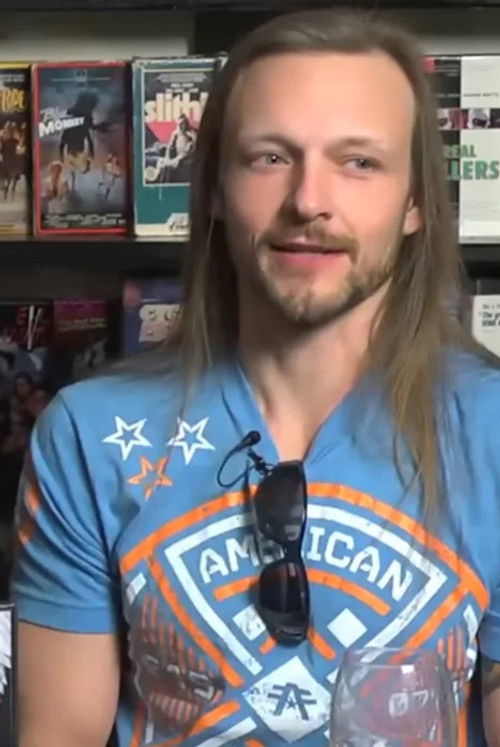 Len Kabasinski as Snake