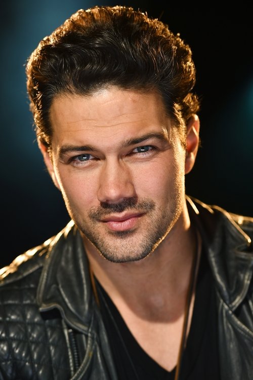 Ryan Paevey as Nick Perrelli